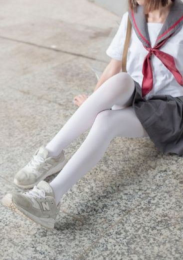 迷人服务员bd高清_DVD手机免费观看完整